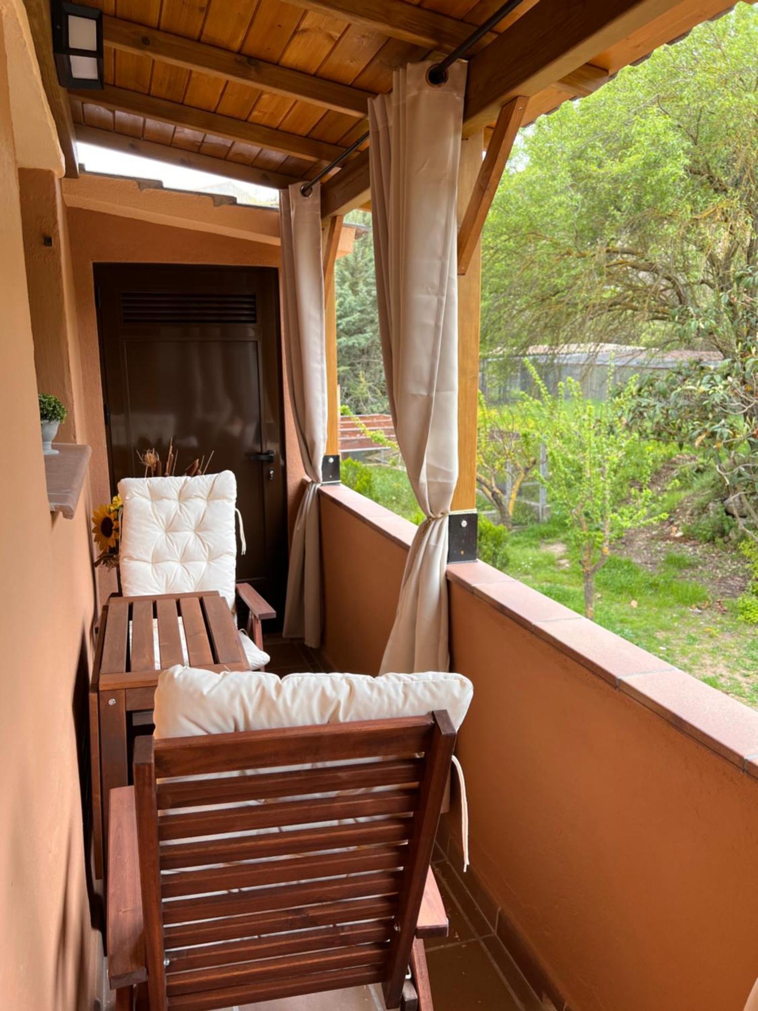 El Moli De Pontons Suites Con Jacuzzi Spa Exterior photo